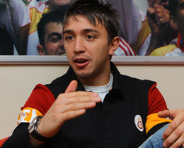 Muslera: "Ağlaya ağlaya kaleci oldum!"