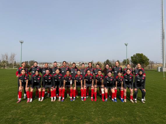 Orjinal boyutlar� i�in t�klay�n�z