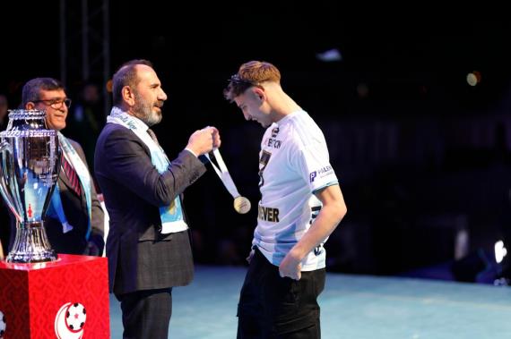 Orjinal boyutlar� i�in t�klay�n�z