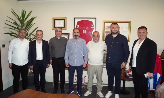 Orjinal boyutlar� i�in t�klay�n�z