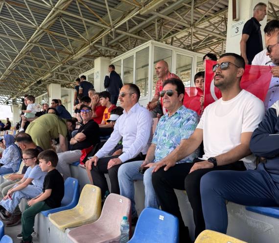 Orjinal boyutlar� i�in t�klay�n�z