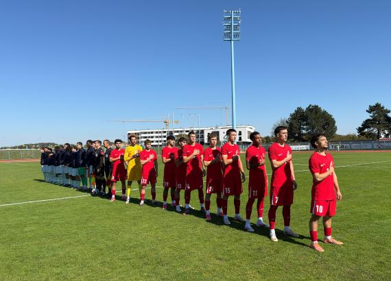 Orjinal boyutlar� i�in t�klay�n�z