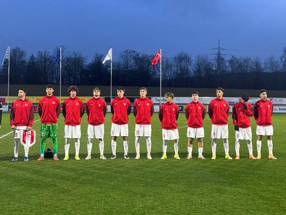 Orjinal boyutlar� i�in t�klay�n�z