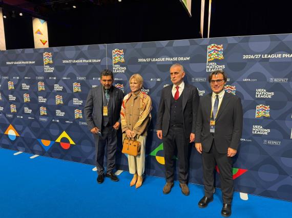 Orjinal boyutlar� i�in t�klay�n�z