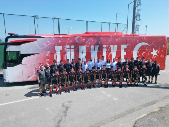Orjinal boyutlar� i�in t�klay�n�z