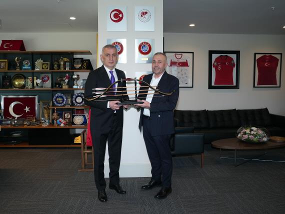 Orjinal boyutlar� i�in t�klay�n�z