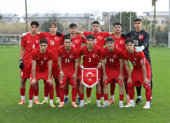 Orjinal boyutlar� i�in t�klay�n�z