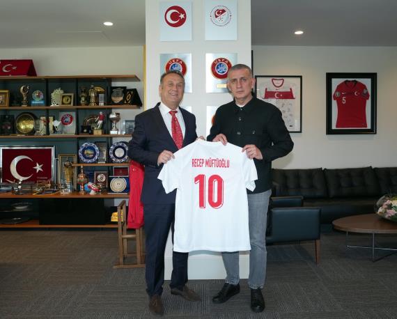 Orjinal boyutlar� i�in t�klay�n�z