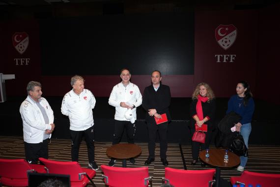 Orjinal boyutlar� i�in t�klay�n�z