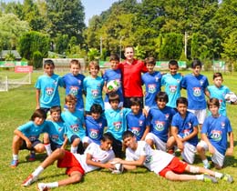 Emre Aşıktan Sakarya TFF-Ülker Futbol Köyüne ziyaret