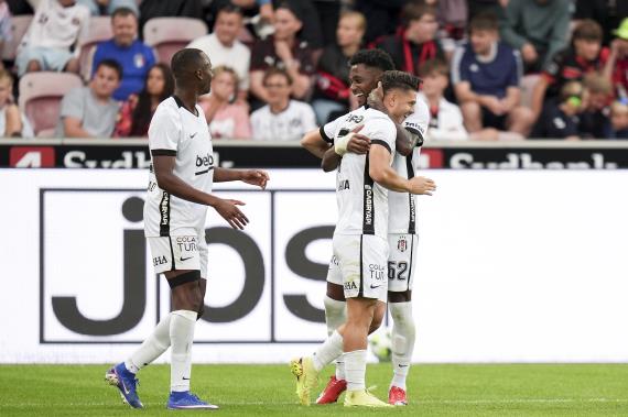 Orjinal boyutlar� i�in t�klay�n�z