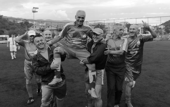 Orjinal boyutlar� i�in t�klay�n�z