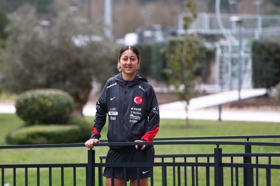 Orjinal boyutlar� i�in t�klay�n�z