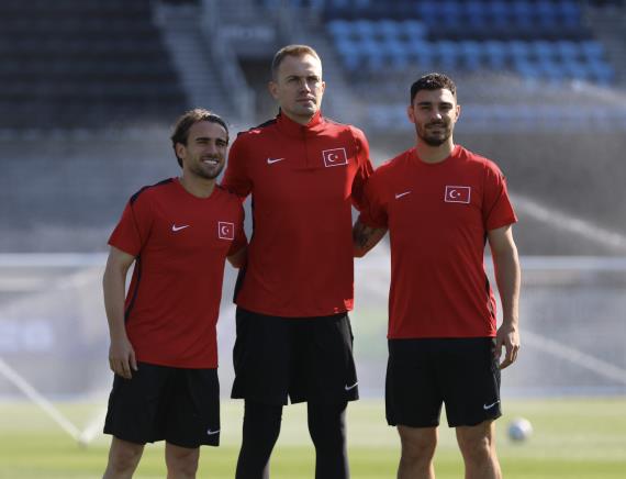 Orjinal boyutlar� i�in t�klay�n�z