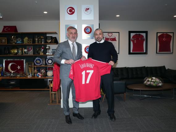 Orjinal boyutlar� i�in t�klay�n�z