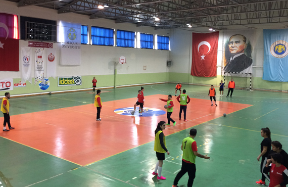 Futsal UEFA B Kursu'nn 1. aamas tamamland