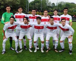 U16s lose to Spain: 2-0