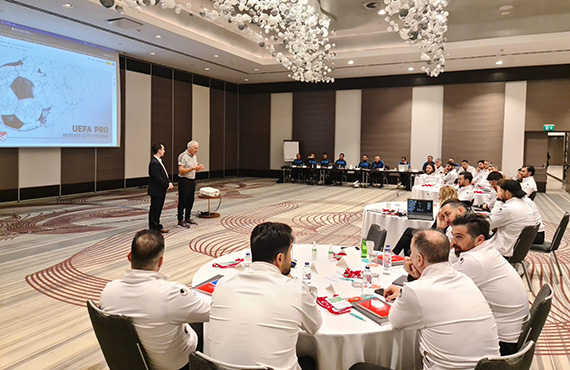 UEFA Pro Lisans Program'nn 4. yz yze eitim aamas sona erdi