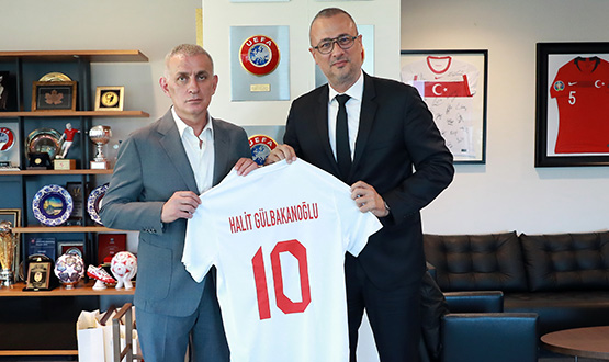 Halit Glbakanolu'ndan Bakan Hacosmanolu'na Ziyaret