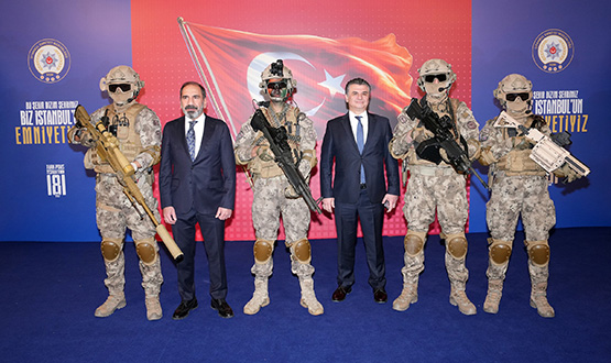 Mecnun Otyakmaz ve Fuat G�kta�, Polis Haftas� Etkinli�ine Kat�ld�