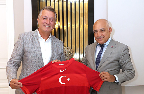 Mercedes-Benz'den TFF Bakan Mehmet Bykeki'ye ziyaret