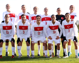 U15 K�z Mill� Tak�m�m�z, �zlanda�ya 2-1 Ma�lup Oldu