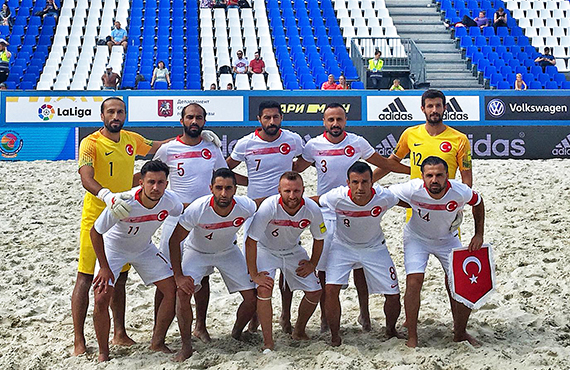 Beach Soccer National Team lost against Switzerland: 4-2