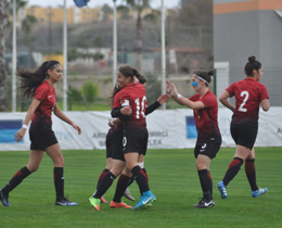 Womens U17s beat Russia: 3-0