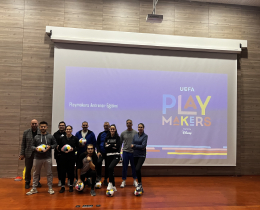 UEFA Playmakers Programnda Antrenr Adaylarnn Eitimleri Balad