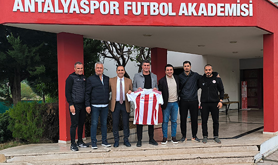 Futbol Geliim Direktr Emrah Bayraktar'n Kulp Ziyaretleri Devam Ediyor