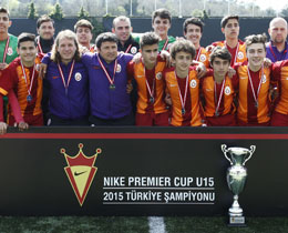 Nike Premier Cup U15 ampiyonu Galatasaray