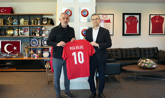 R�za Bilgi�'ten TFF Ba�kan� Hac�osmano�lu'na Ziyaret