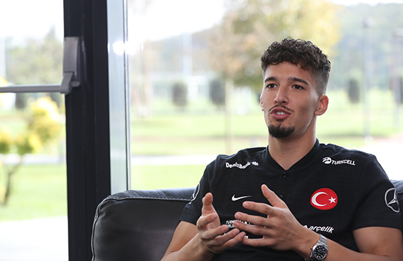 Altay Bayndr: 