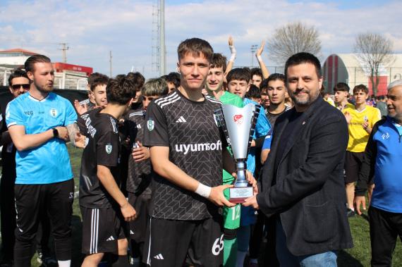 Orjinal boyutlar� i�in t�klay�n�z