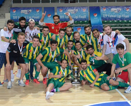 TFF Futsal Liginde ampiyon stanbul niversitesi