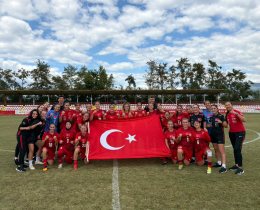 U15 K�z Mill&icirc; Tak�m�m�z, UEFA Geli�im Turnuvas� �ampiyonu Oldu