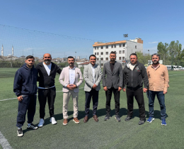 Bayraktar, �stanbul�un Sultangazi �l�esinde Kul�p Ziyaretleri Ger�ekle�tirdi
