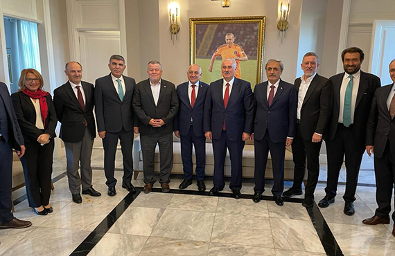 Yargtay Bakan Mehmet Akarca'dan Mehmet Büyükeki'ye ziyaret