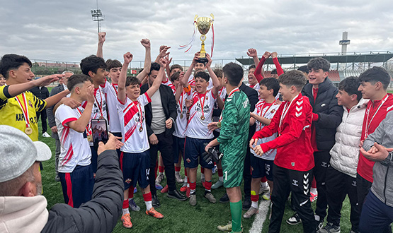 U14 T�rkiye �ampiyonu, Trabzon Ortahisar Kanuni Futbol Oldu