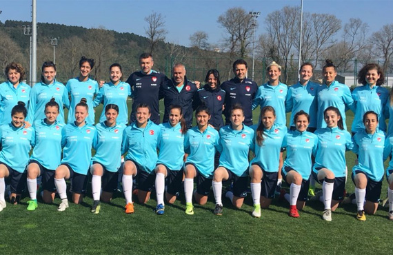 U19 Kadn Milliler, Elit Tur iin rlanda Cumhuriyeti'nde