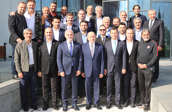 TBMM Parlamenterler Spor Kulb'nden Nihat zdemir'e ziyaret