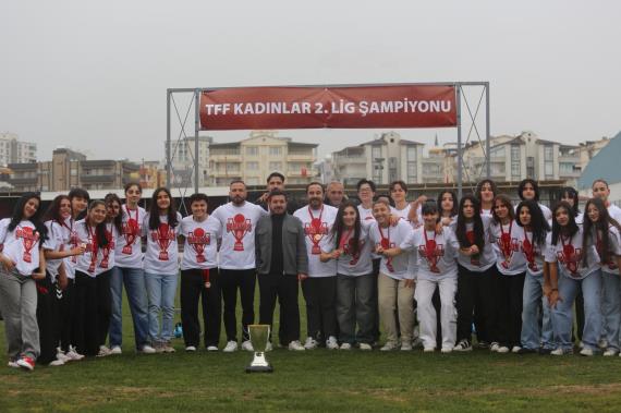 Orjinal boyutlar� i�in t�klay�n�z