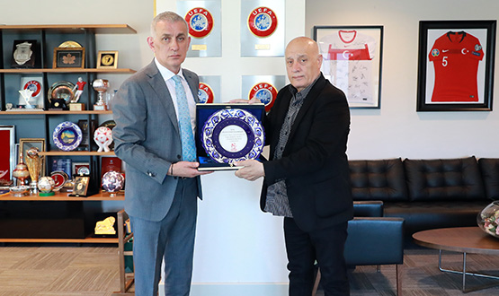 1. Lig Kulpler Birlii Bakan Saraliolu'ndan Bakan Hacosmanolu'na Ziyaret