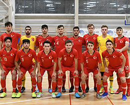 Futsal U19 Milli Takm, Slovenyay 9-3 yendi