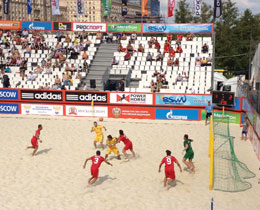 Plaj Futbolu Milli Takm, Ukraynaya 7-4 malup oldu