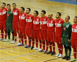 Futsal Milli Takm, ek Cumhuriyetine 3-2 yenildi