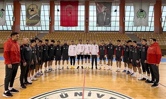 Futsal Mill� Tak�mlar�m�z�n Haz�rl�k Kamp� Kocaeli'de Ba�lad�