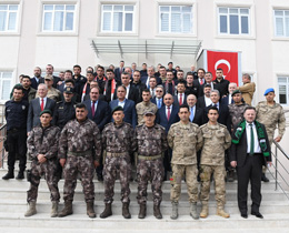 TFFden Zeytin Dal Harektna destek iin Kilise ziyaret