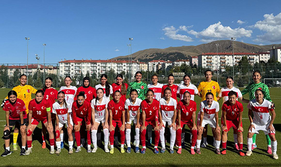 U19 Kad�n Mill� Tak�m�m�z�n Erzurum'daki Haz�rl�k Kamp� Tamamland�