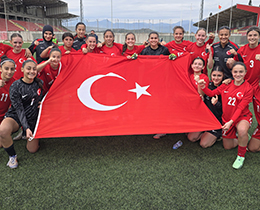 U16 Kz Mill Takmmz, Romanyay 4-1 Yendi